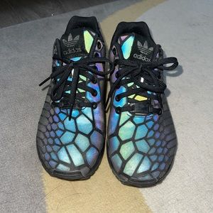Black reflective Adidas flux xeno size 4 1/2